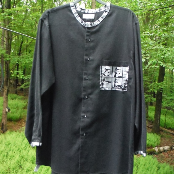 Star Wars Storm Trooper on Black Large Low Collar - Picture 3 of 8